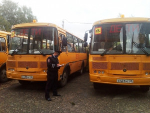 Сотрудники ГИБДД в липецкой области проверили состояние школьных автобусов