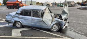 В Хлевенском районе в столкновении с «Газелью» пострадали водитель и пассажирка ВАЗа