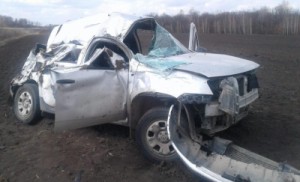 В Липецкой области при опрокидывании автомобиля пострадали два человека