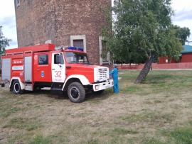 В Лев-Толстовском районе Липецкой области в связи с обстановкой, сложившейся в результате угрозы обрушения недействующей кирпичной водонапорной башни