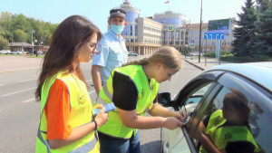 В Липецке законопослушных автомобилистов поощряли билетами «Лотереи вежливости»