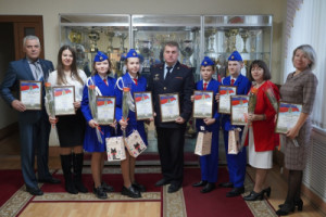 Руководитель липецкого регионального управления МВД наградил юных призеров Всероссийского конкурса «Безопасное колесо»