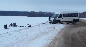 В Краснинском районе в столкновении с автобусом пострадал водитель «семерки»