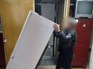 Предприимчивая жительница Долгоруковского района похитила холодильник