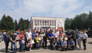 В Липецкой области участники праздничного автопробега поддержали Всероссийскую социальную кампанию