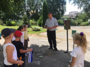 В Липецкой области дорожные полицейские устраивают регулярные консультации юных пешеходов