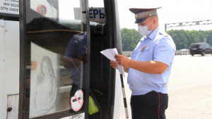 В Липецкой области дорожные полицейские проверили больше двухсот водителей пассажирского транспорта