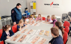В Липецкой области отдыхая, школьники  повторяют основы ПДД
