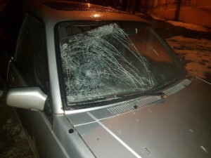 В Ельце водитель иномарки сбил пешехода, бросил машину и скрылся