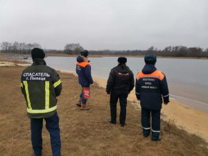 Спасатели предостерегают липчан от выхода на неокрепший лёд