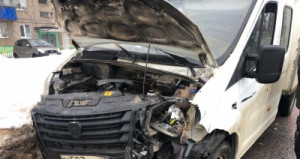 В Грязях в результате столкновения трех автомобилей пострадал водитель
