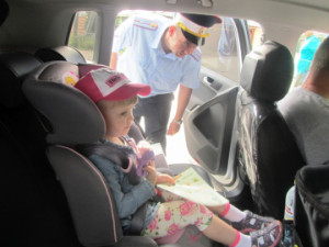 Липецкие автоинспекторы проверят безопасность перевозки детей в автомобилях