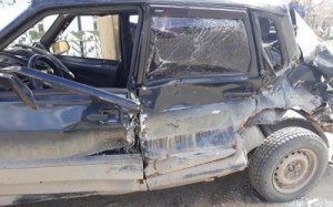 В столкновении легкового автомобиля и большегруза пострадал водитель
