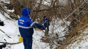 Липецкие спасатели готовят к паводку труднодоступный километровый лог перед Ниженкой
