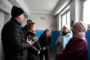 Екатерина Пинаева проверили состояние многоквартирного дома по обращениям липчан