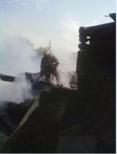 Загорание дома и надворной постройки в Становлянском районе