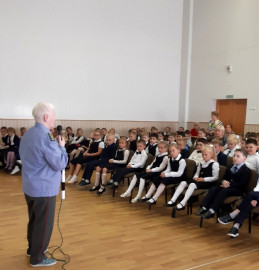 В Липецке свыше ста учеников начальных классов поддержали призыв Всероссийской газеты «Добрая Дорога Детства»