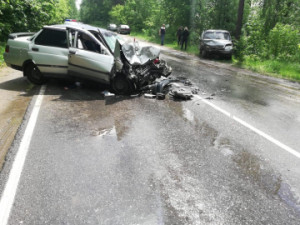 В Липецке в столкновении автомобилей пострадали семь человек