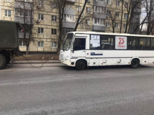 Водитель автобуса, лишенный права управления транспортным средством, заплатит 30 тысяч рублей