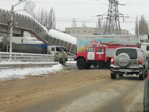 На федеральной трассе в Ельце столкнулись два грузовика