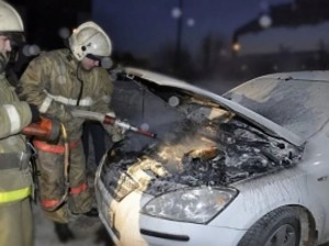 В Грязинском районе сгорел автомобиль