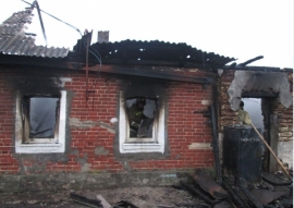 Загорание дома в Краснинском районе