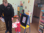 Воспитанников детских садов Липецкой области обучают основам ПДД