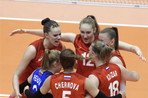 Россиянки вышли в полуфинал первенства мира (видео)