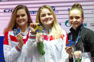Ермакова завоевала «серебро» Кубка Сальникова, липчан наградили в честь 25-летия плавания на открытой воде