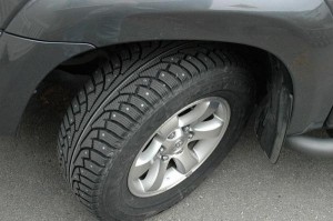 Автомобилистам необходимо позаботиться о замене летней резины на зимнюю