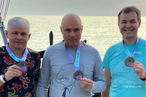Губернатор покорил треть «полужелезной» дистанции триатлона в Сочи