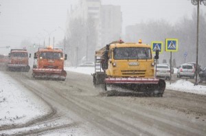 В Липецке сильный снегопад и ветер порывами 15-20 метров в секунду
