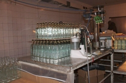 На подпольном спиртзаводе было обнаружено спирта на сумму около 6,5 миллионов рублей