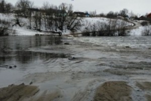 В Лебедянском районе несколько участков дороги ушли под воду