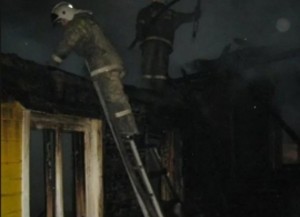В Становлянском районе сгорел дом