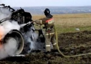В Добринском районе сгорел трактор