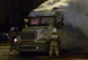 В Становлянском районе сгорел грузовик