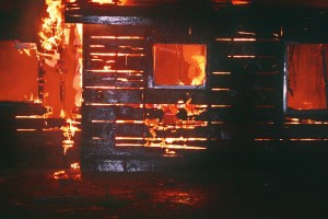 В Становлянском районе сгорел дом