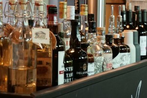 Продавщицу оштрафовали за продажу алкоголя подростку